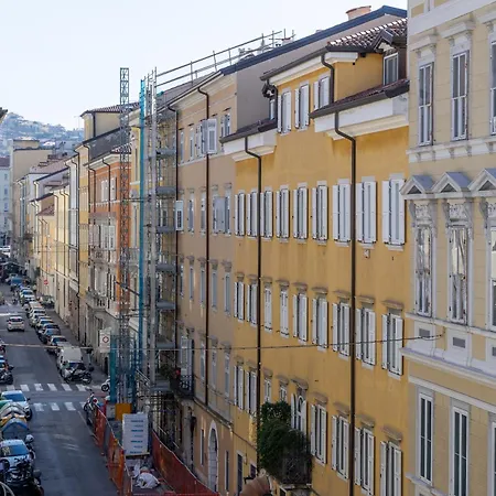 Burja - In Pieno Centro Storico شقة