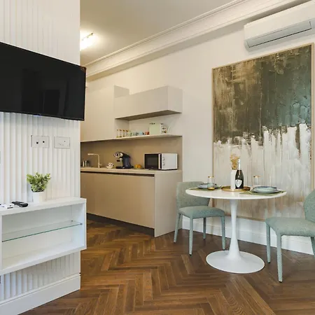 Burja - In Pieno Centro Storico Apartment Triest