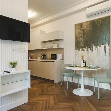 Burja - In Pieno Centro Storico Apartment Triest